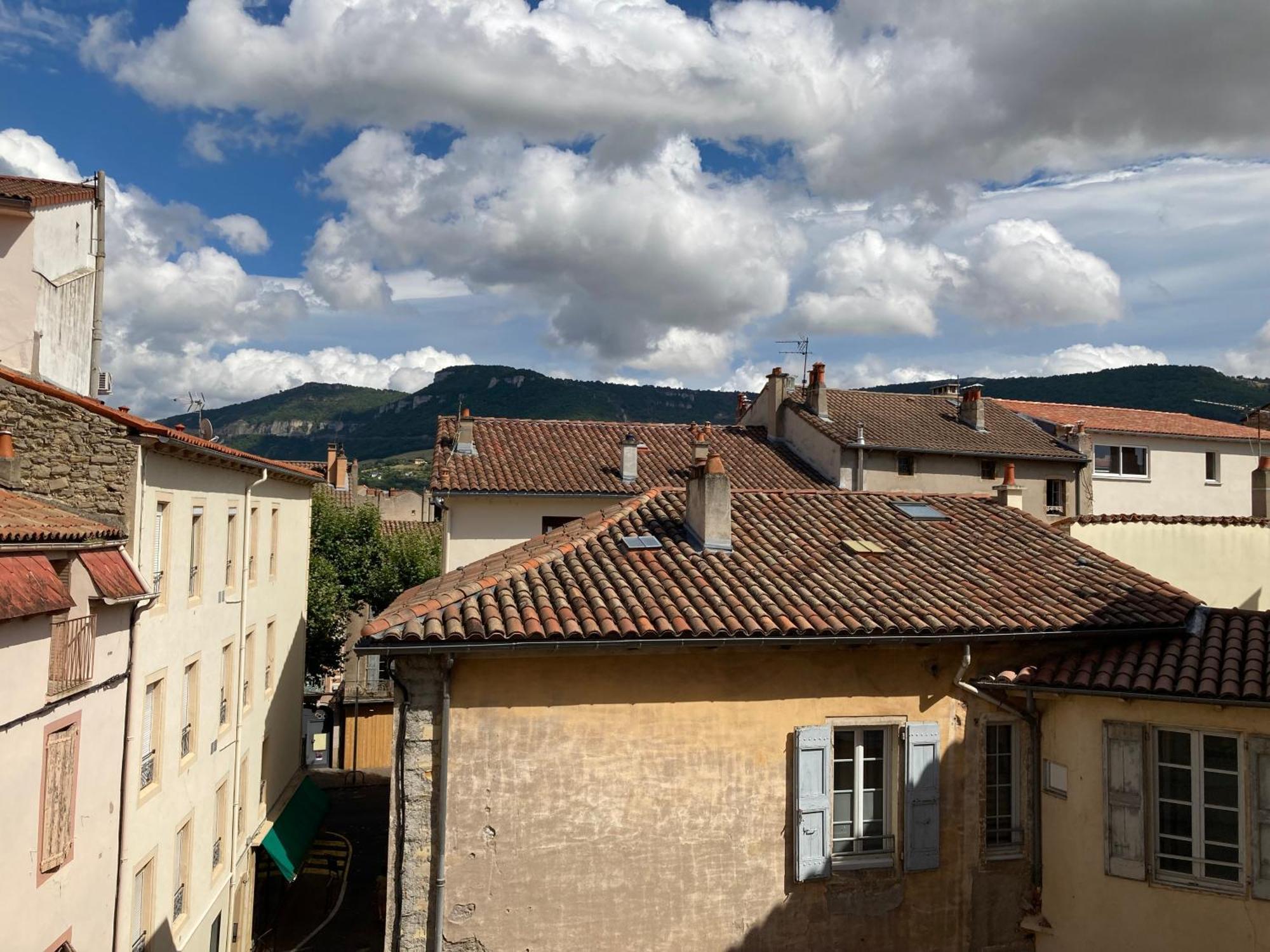 Appartement Duplex De La Republique à Millau Extérieur photo